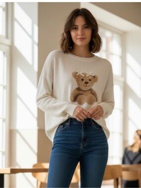 ruby moon Cream Teddy Bear Crewneck Sweater